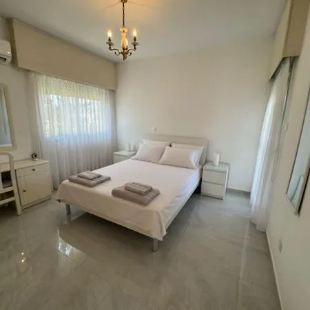 Sfina Sea View By Ezoria * Limassol