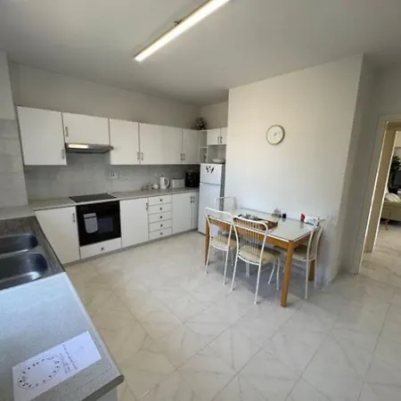公寓 Sfina Sea View By Ezoria 利马索尔